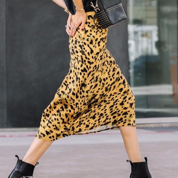 Anine Bing Dresses & Skirts - Anine Bing Bar Leopard Silk Skirt
